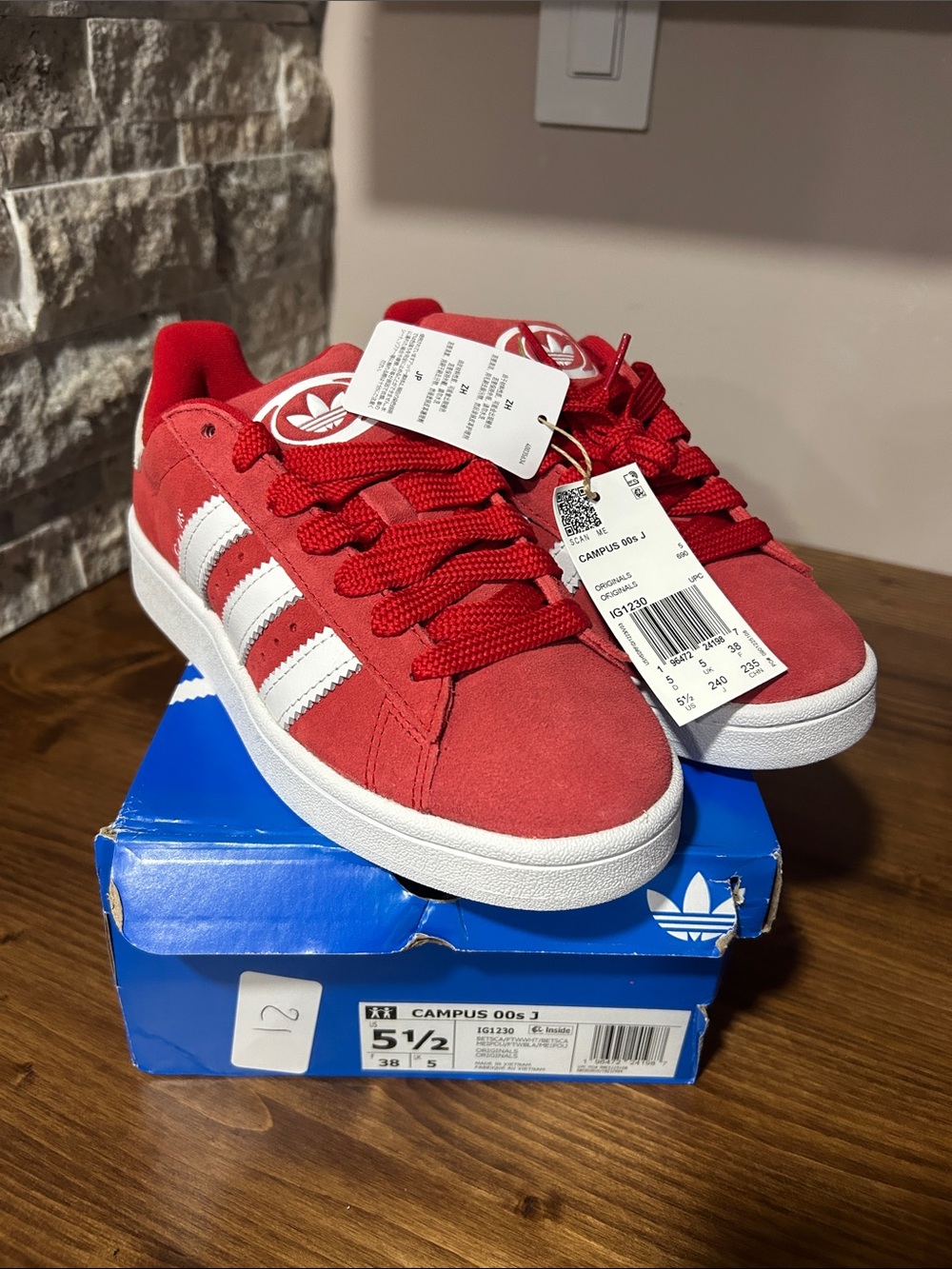 adidas Kids Red & White Campus 00s J Sneakers new in box size 5.5